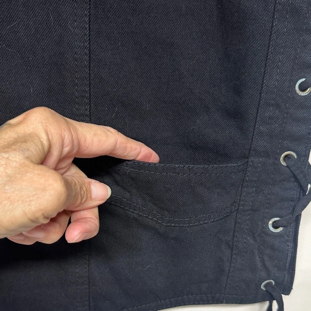 Men's Black Vest with Gun Pocket